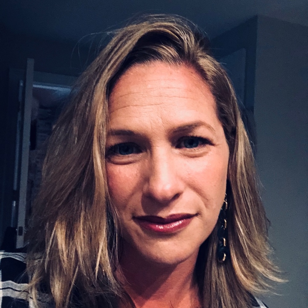Meet your Posher, Joelle
